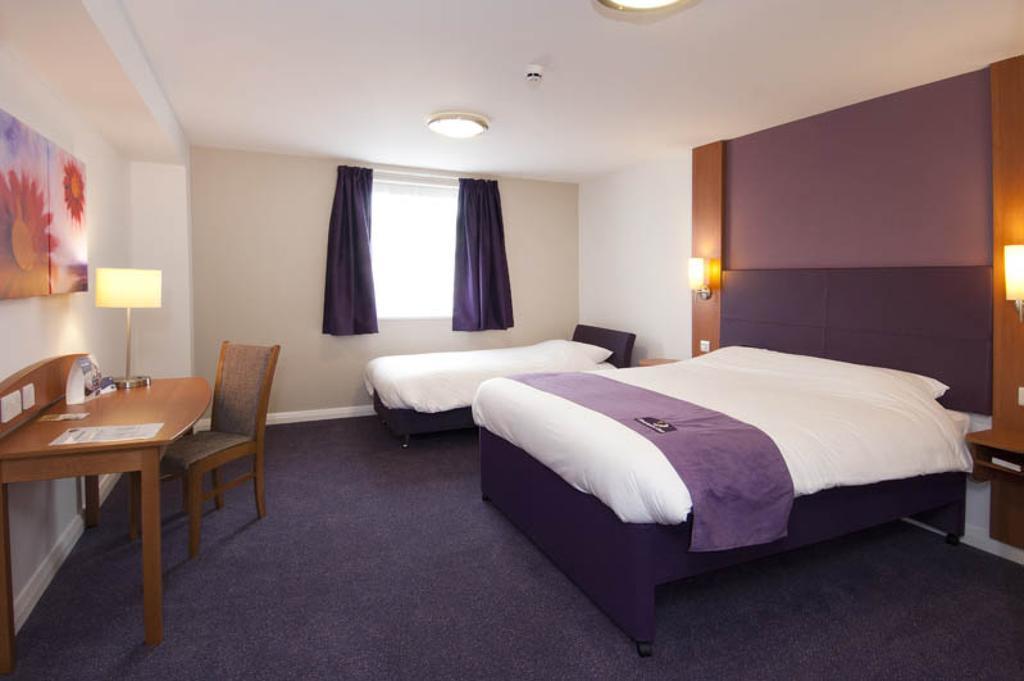 Premier Inn Tonbridge Habitación foto