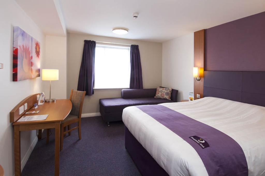Premier Inn Tonbridge Habitación foto