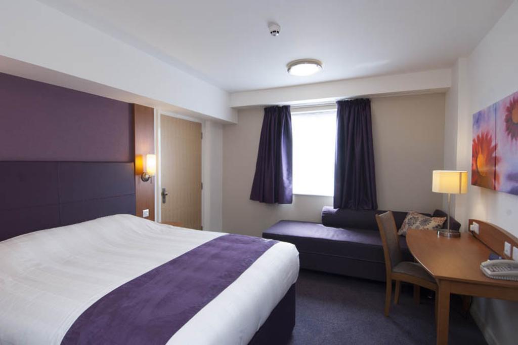 Premier Inn Tonbridge Habitación foto